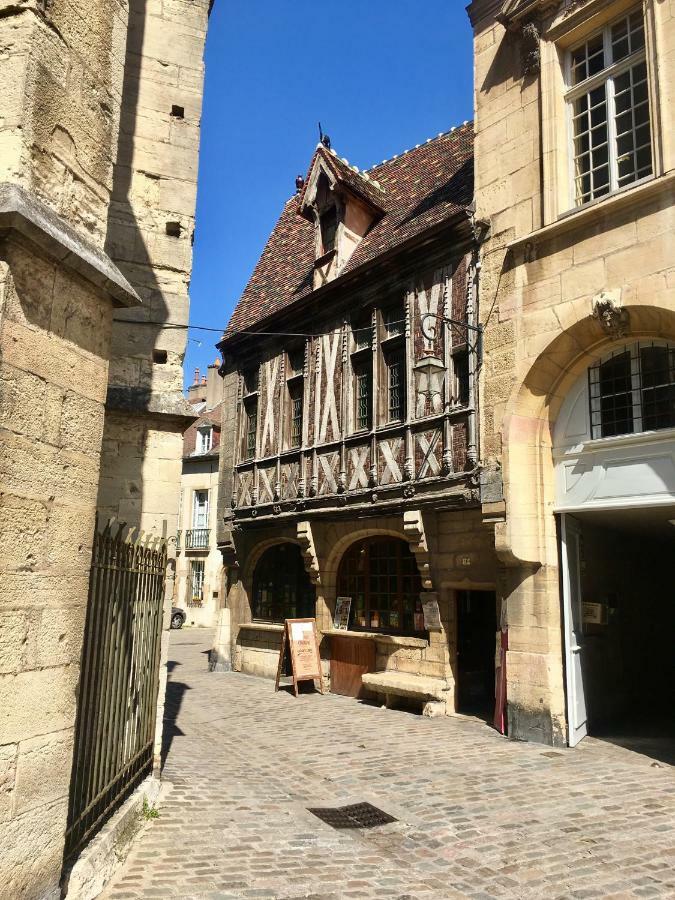 Le Relais Des Ducs : Centre Historique Dijon Apartment Екстериор снимка